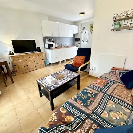 Holiday home One Bedroom With Communal Pool *