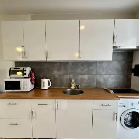 Holiday home One Bedroom With Communal Pool *
